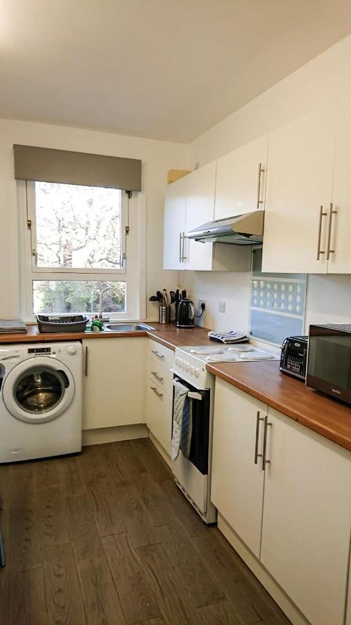 Carnock Road Apartment - Silverburn Shopping Centre Glasgow Esterno foto