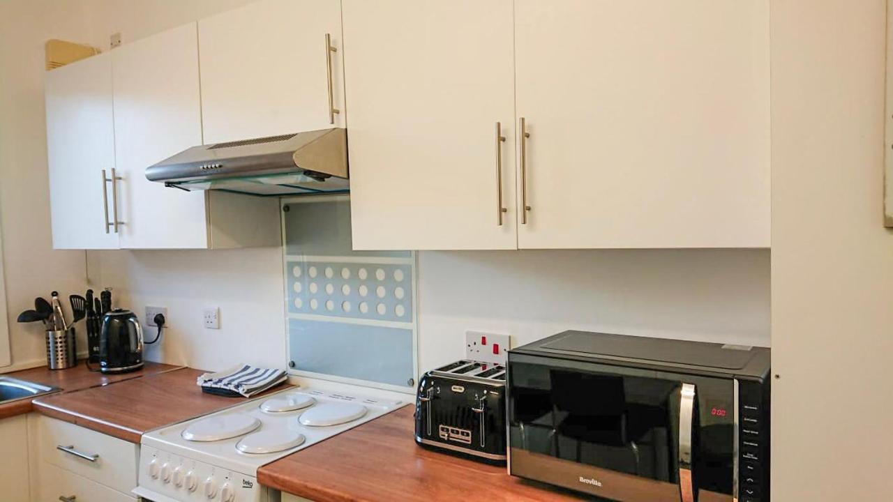 Carnock Road Apartment - Silverburn Shopping Centre Glasgow Esterno foto